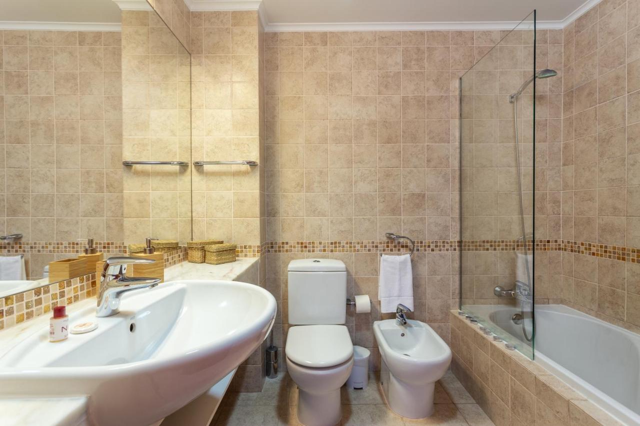 Host Wise - Bright Cozy Flats W Terrace & Pool Appartement Quarteira Buitenkant foto