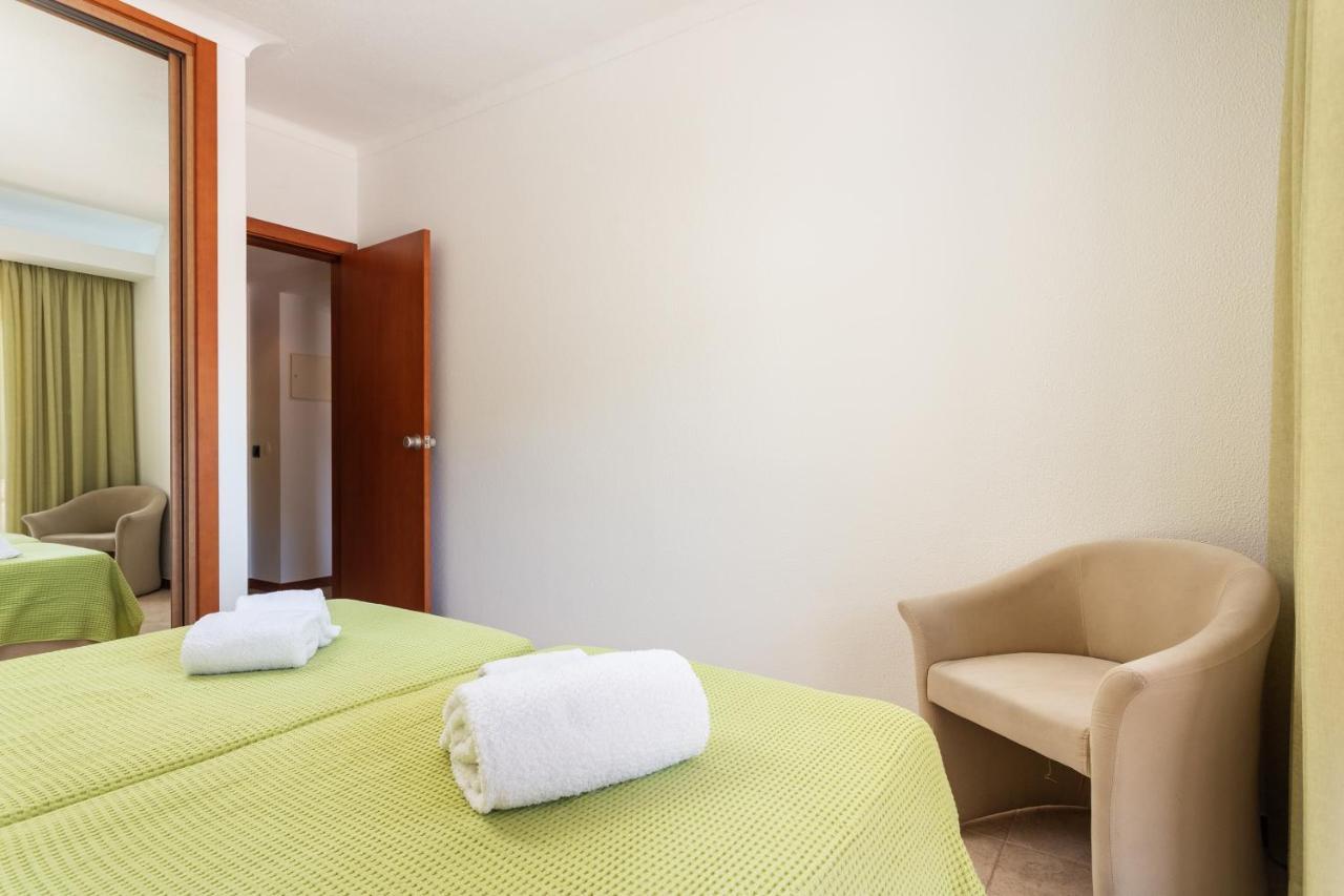 Host Wise - Bright Cozy Flats W Terrace & Pool Appartement Quarteira Buitenkant foto