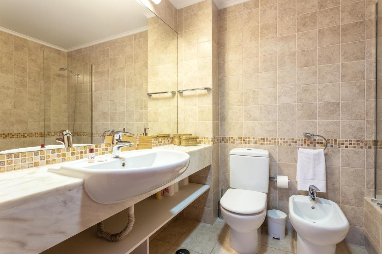 Host Wise - Bright Cozy Flats W Terrace & Pool Appartement Quarteira Buitenkant foto