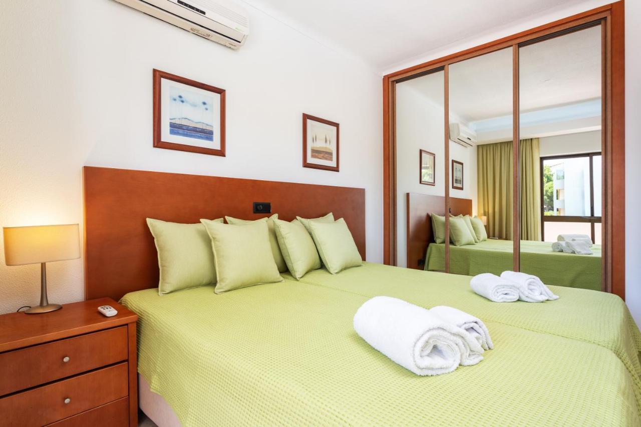 Host Wise - Bright Cozy Flats W Terrace & Pool Appartement Quarteira Buitenkant foto